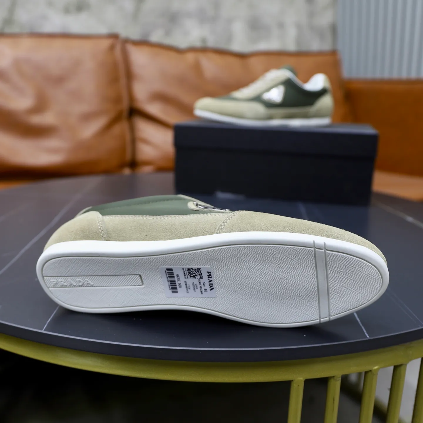 Men's shoes: 440💰🙅‍♂️🙅‍♂️🙅‍♂️ Brand: PRADA Standard code: 38–44 (45 can be customized) Level: Same as the official website Material: Original fabric Comfortable and breathable lining Lightweight and wear-resistant outsole Style category: Men's fashionable casual shoes and boots Running sneakers Distinguished luxury brand elements Top luxury Color: actual picture color